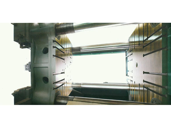 超霸二板大型注塑機